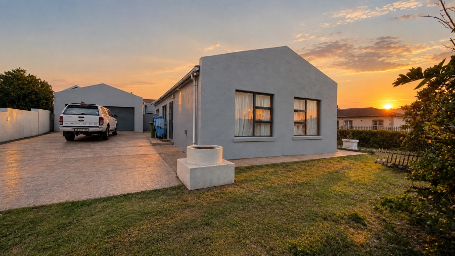 3 Bedroom Property for Sale in Country Club Western Cape